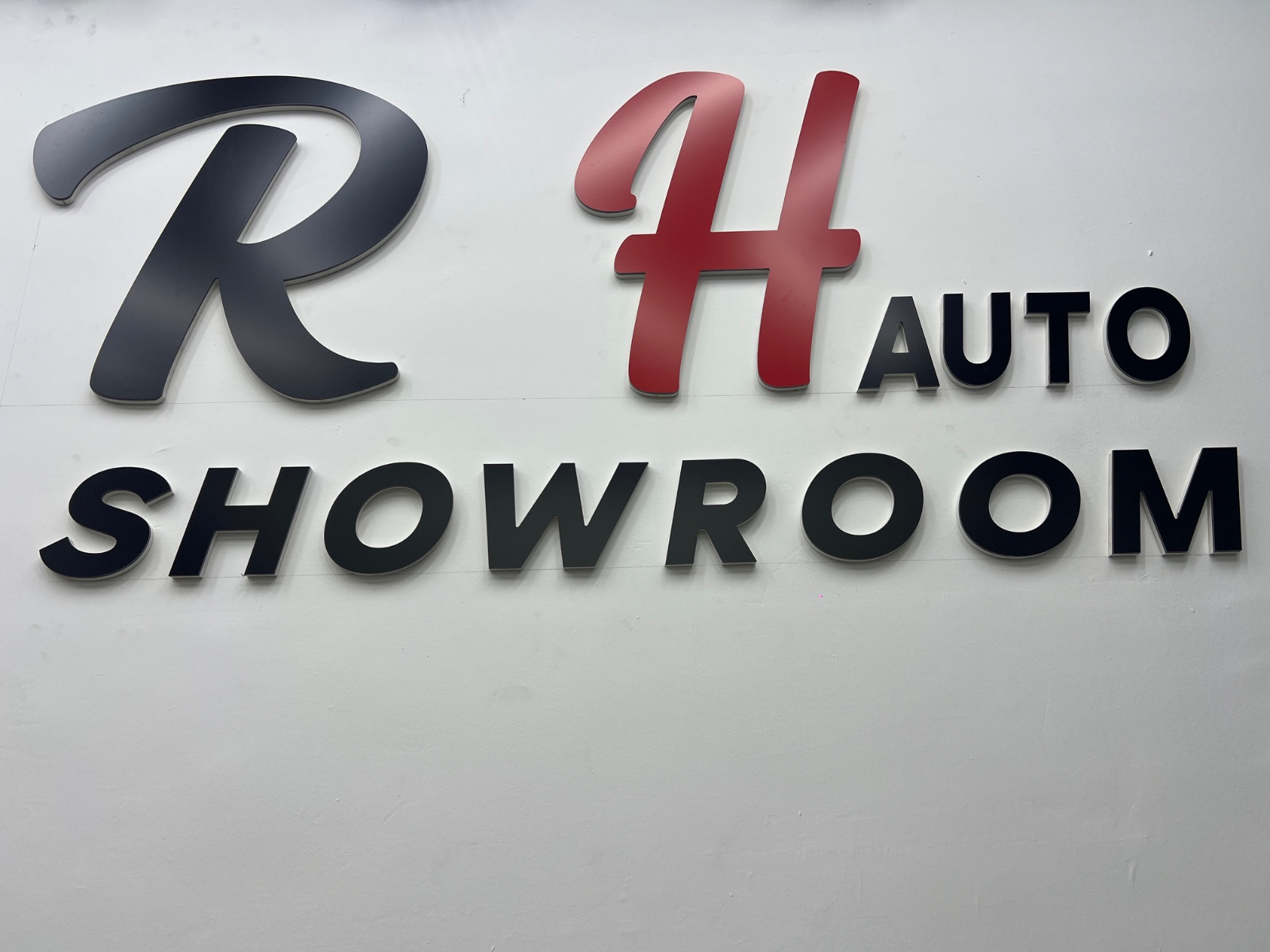 R H AUTO